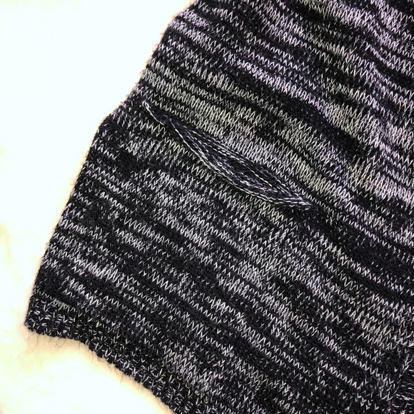 Cardigan - Picture 3 of 6
